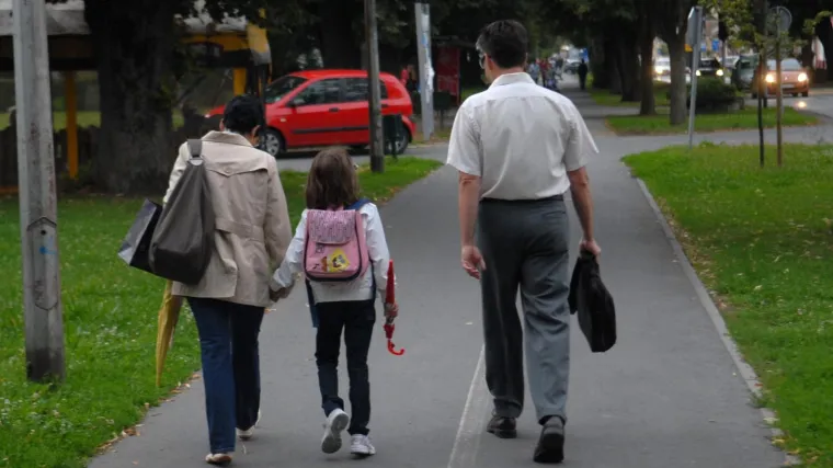 Policija uhitila pedofila koji je mamio djevojčice ispred &scaron;kole pa ga pustili da se brani sa slobode