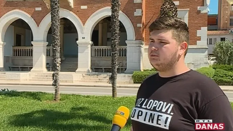 Oslobođen mladić koji je vikao 'HDZ lopovi, lopine': 'To je bio poku&scaron;aj u&scaron;utkavanja'