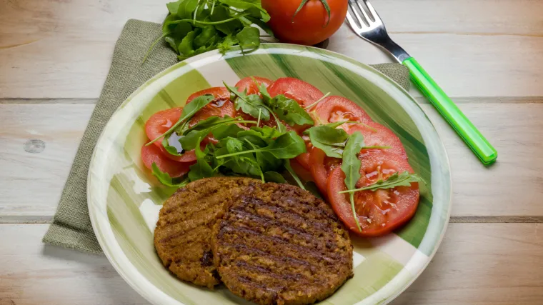 Zabranili vegetarijansku kobasicu, sojin odrezak i sojino mlijeko