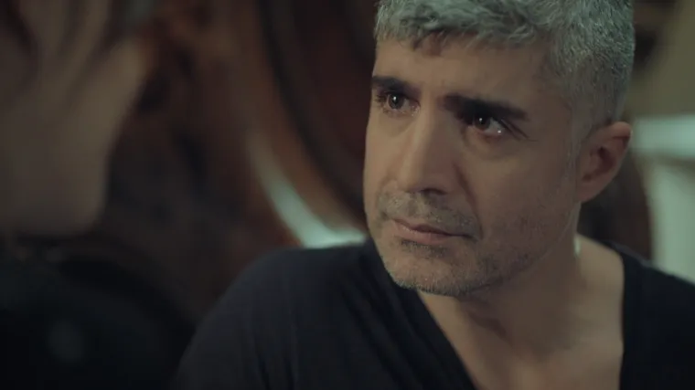 Sureja i Dilara poku&scaron;avaju utje&scaron;iti muževe koji su shrvani zbog nesreće (Istanbulska nevjesta)