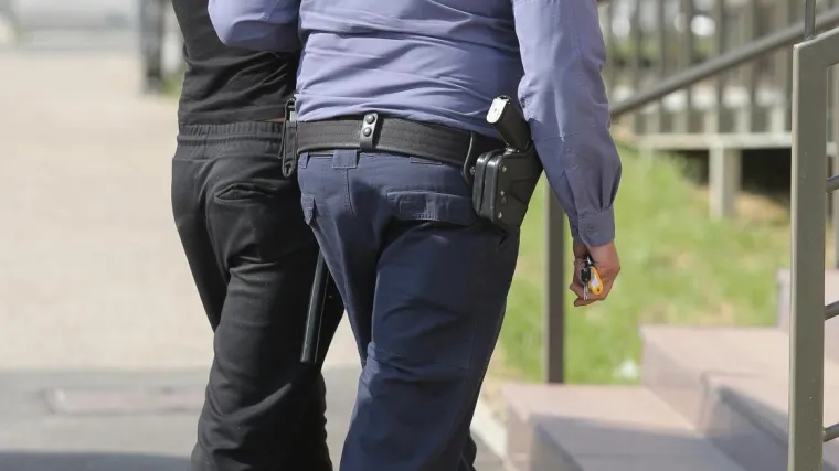 Zbog slabih ocjena nije upisao informatičku školu, a još kao klinac hakirao je banku