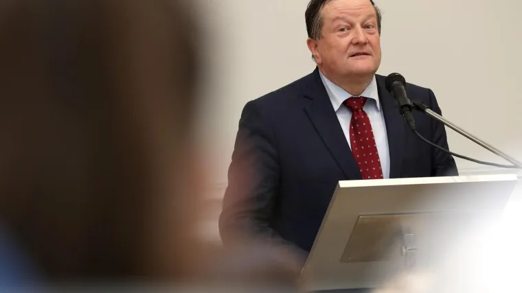 Zanimljivo predavanje rektora Borasa o odlasku mladih&rsquo;: 'Mu&scaron;ki se vrate, a cure, evo, nemojte mi zamjeriti...'