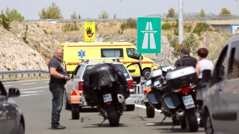 Prometna nesreća na autocesti uzrokovala gužvu