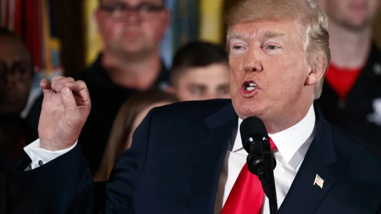 Trump opet izveo show pa urlao na novinare uglednih medija: 'Vi ste ljevičari i fake news'