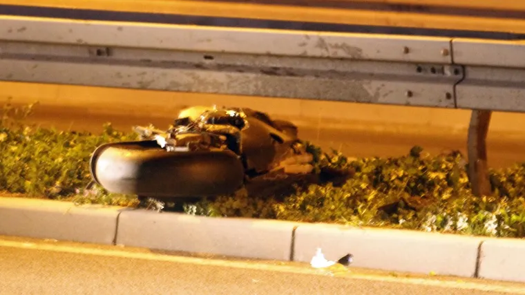 Crni vikend u Splitu: pri velikoj brzini motociklist udario u za&scaron;titnu ogradu i na mjestu poginuo