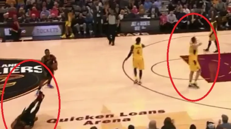 Ovako je LeBron odletio nakon minimalnog kontakta s Hrvatom