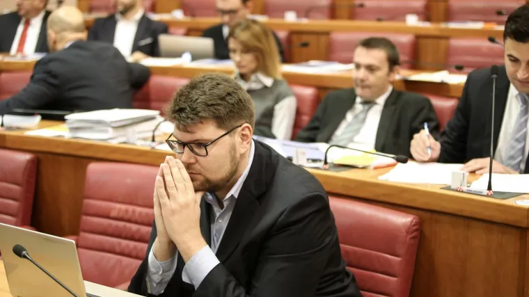 'Ne radimo dobro, puno grije&scaron;imo i biramo krive teme'