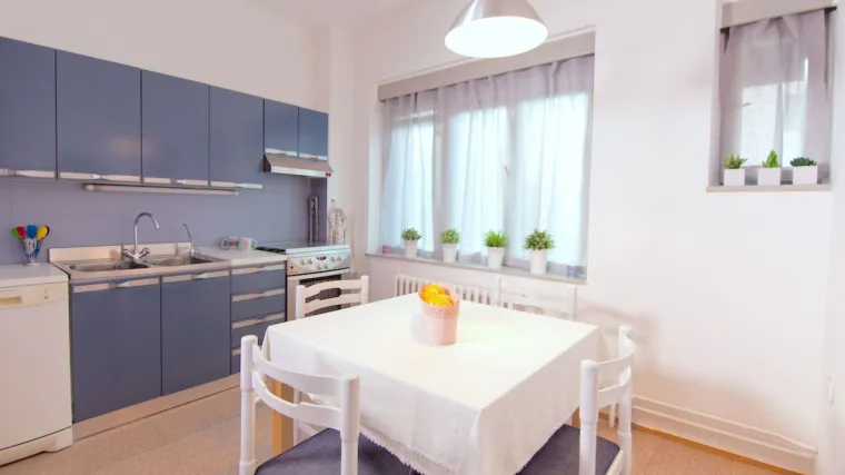 Naučite kako očistiti kuhinjske elemente na najjednostavniji način