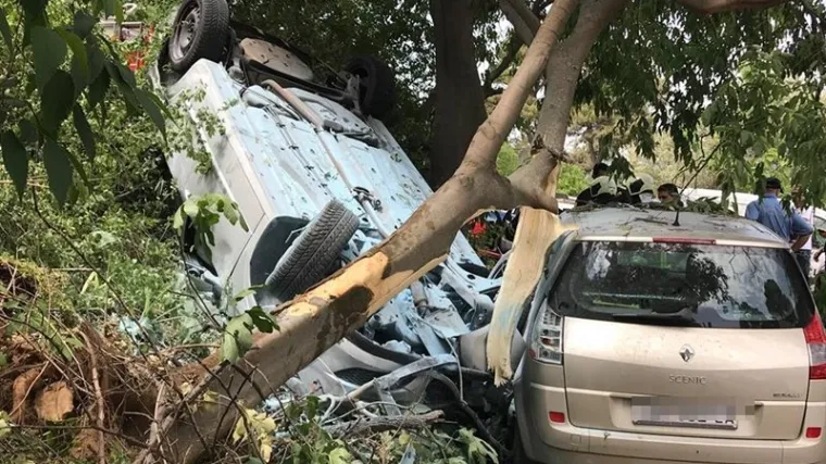 VIDEO Nesreća kod Dubrovnika: Automobil se prevrnuo na krov i umalo zapalio