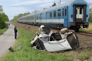 Cure pojedinosti užasne tragedije u kojoj je vlak ubio vozača: 'Pričao je na mobitel, ali tu uopće nije trebao skrenuti'