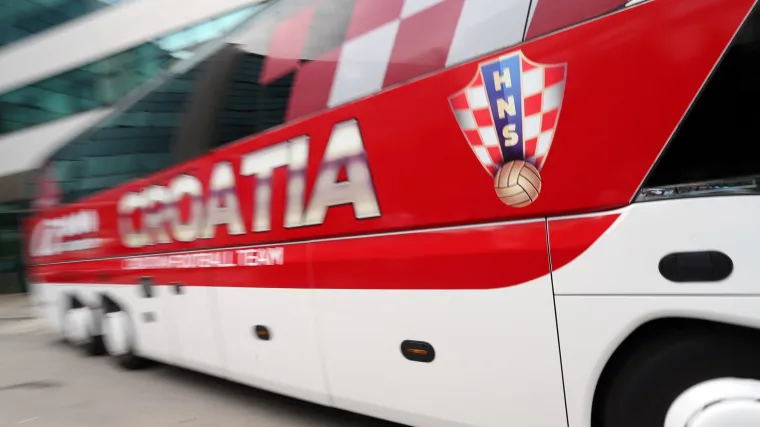 Predložena tri slogana za autobus 'vatrenih' na Mundijalu u Rusiji: i vi možete glasovati