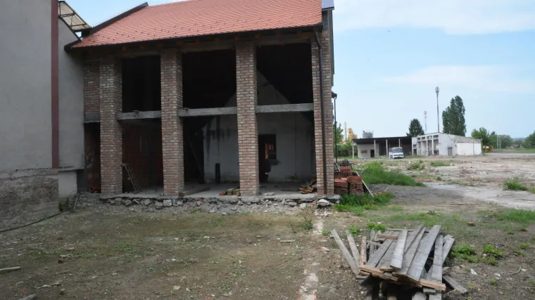 FOTO, VIDEO 'Trudna kuća' - neobična građevina u Slavonskom Brodu postaje restoran: 'Zaintrigirat ćemo cijelu regiju!'