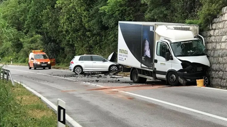 VIDEO Te&scaron;ka prometna nesreća kod Dubrovnika: u sudaru s kamionom poginula 46-godi&scaron;njakinja
