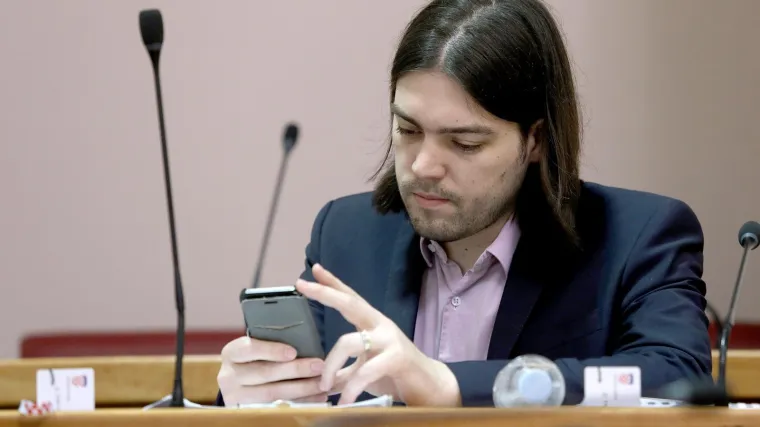 Sad ga svi razvaljuju zbog jedne izjave