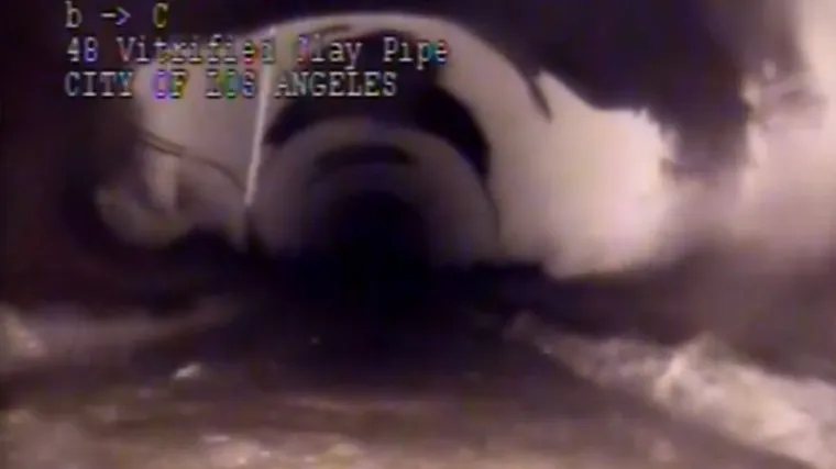 'Pao sam kroz šaht u kanalizaciju i ostao zarobljen 12 sati. Tamo sam doživio nešto stravično...'