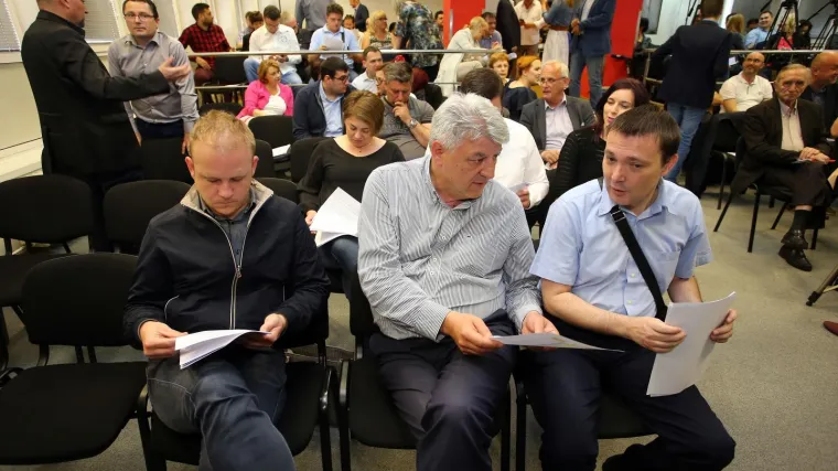 Zbog Baukova amandmana sru&scaron;en kvorum