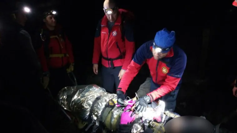 Detalji noćne drame na Biokovu: HGSS spasio poljske turiste na Biokovu - mladić te&scaron;ko ozlijeđen!