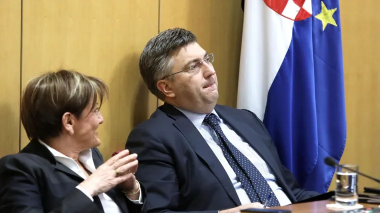 VIDEO Žestoka paljba iz oporbe nakon objave mailova: 'Premijer bi trebao odmah smijeniti Martinu Dalić!'