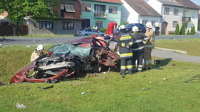 Objavljene jezive fotografije, od BMW-a nije ostalo ništa