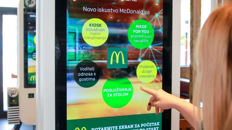 McDonald's uvodi posluživanje za stolom - naručite, sjednite i uživajte!