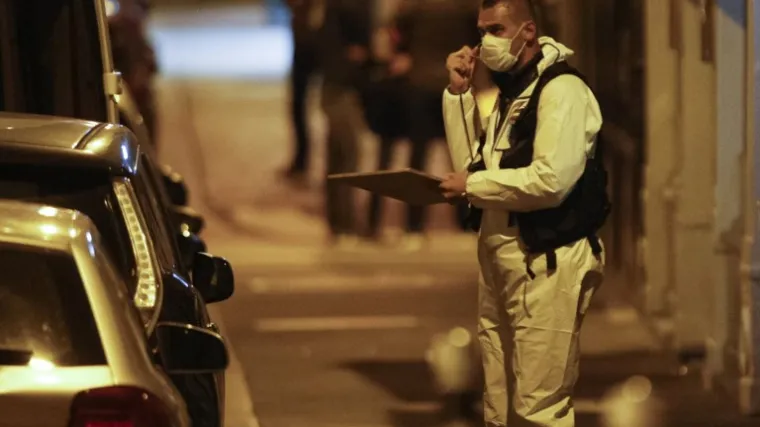 Rođen je u Čečeniji, a roditelji su mu privedeni