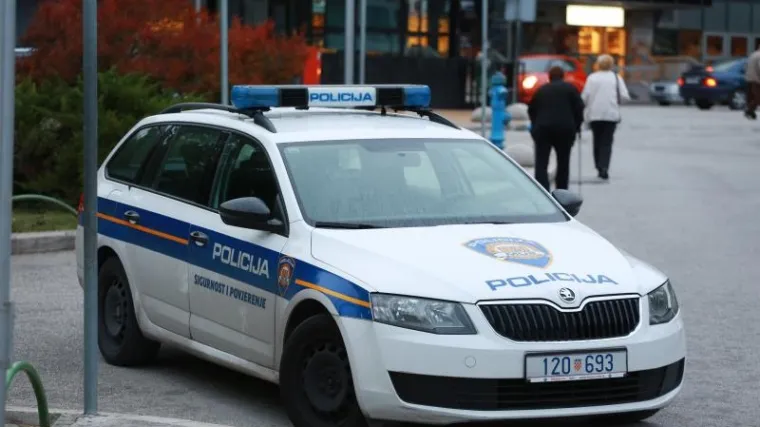 U prometnoj nesreći u Splitu ozlijeđeno vi&scaron;e osoba: cesta zatvorena za promet