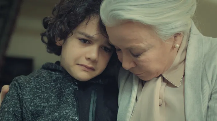 Svi su tužni i pate zbog Begumine smrti (Istanbulska nevjesta)