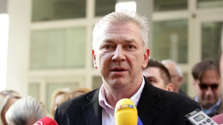'Je li Plenković bio upoznat s prepiskom Martine Dalić i autora lex Agrokora?'