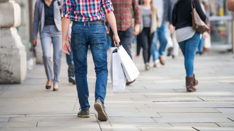 Nakon porasta cijene benzina, Hrvati masovno idu preko granice: u BiH kupuju praktički sve!