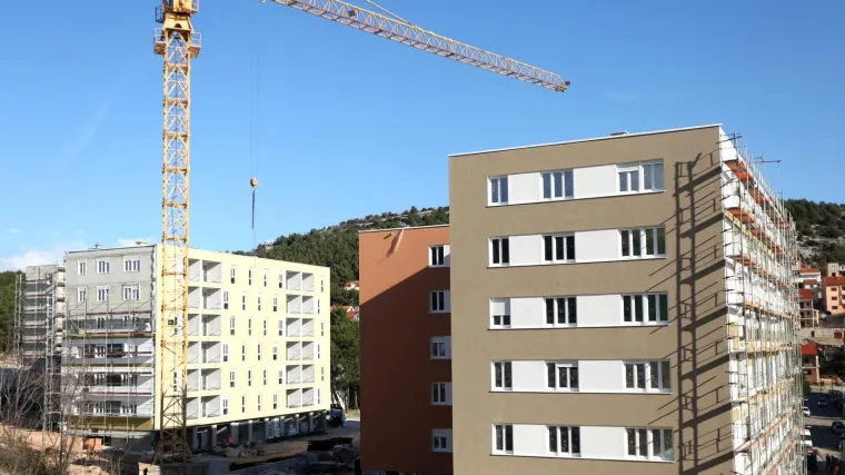 'Moj muž je branitelj, a nismo dobili POS-ov stan, lista je nestala s interneta': &Scaron;ibenčani sumnjaju u malverzacije