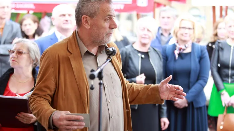 Bandić u Rim putovao 'samo 25 puta': provjerili smo izlist gradonačelnikovih putovanja