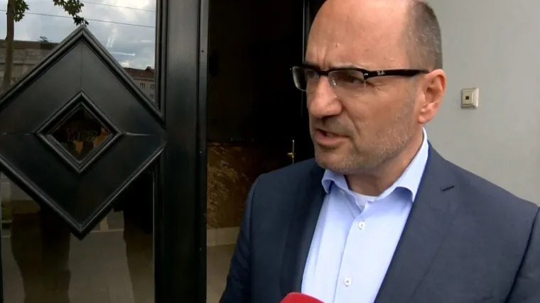 'Ako on misli da je HDZ zlo, &scaron;to onda radi sa zlom?'