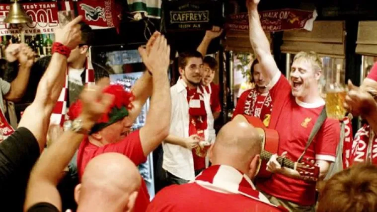 U komediji Jedne noći u Istanbulu dvojica navijača Liverpoola spremna su na sve za svoj omiljeni klub