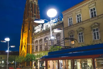 Ekipa Pannonian Challenge sugrađanima predstavila tematski oslikani tramvaj povodom svoje devetnaeste obljetnice