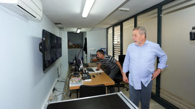 27 puta je bio u Rimu sa suradnicom, i to luksuzno