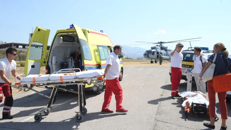 Mu&scaron;karac u bijegu od očaja skočio s nadvožnjaka i zadobio teže ozlijede