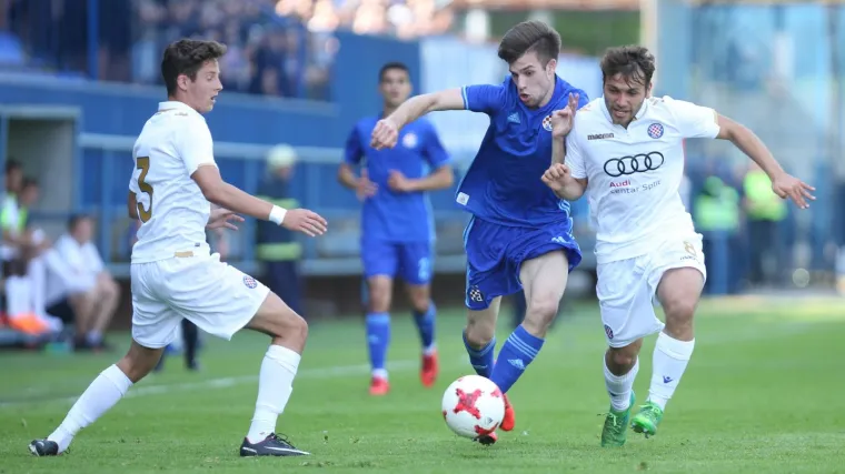 Vječni rivali Dinamo i Hajduk u Vinkovcima igraju finale hrvatskog nogometnog Kupa