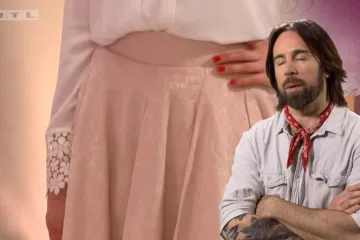 Robertov komentar na Adrianin romantični modni odabir