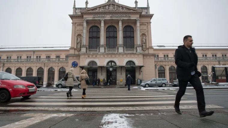 Prodaje se stan u Glavnom kolodvoru i cijena je prava sitnica - samo milijun kuna