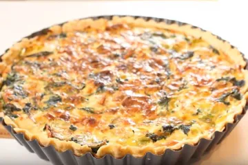 Kako napraviti slastan Quiche s porilukom na hrvatski način