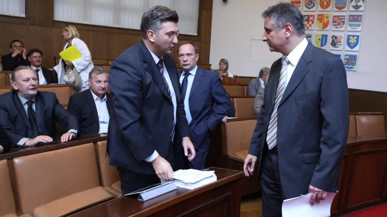 Plenković vs. Karamarko: pogledajte s koliko sličnih rečenica su pred narodom pravdali svoje afere