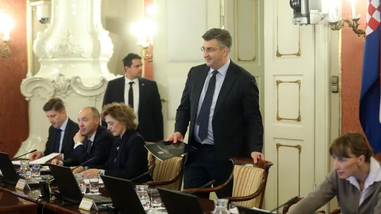 Plenković: 'Očekujem da sutra Sabor izglasa povjerenje Horvatu i Tolu&scaron;iću'