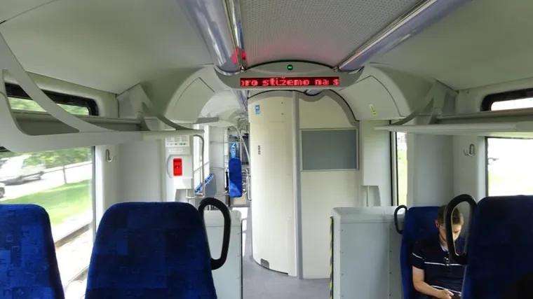 'Ovaj je vlak na Glavnom kolodvoru napustilo stotinjak maturanata...'