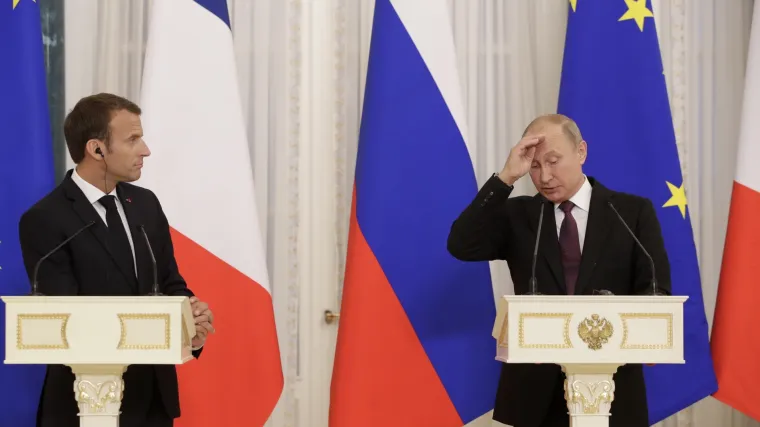 'To je samo zastoj u procesu': Putin i Macron nadaju se da će se Trump i Kim ipak sastati