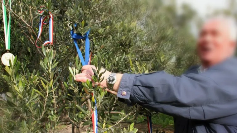 Svećenika optuženog da je pedofil neki župljani i dalje brane: 'Sve su mu namistili...'