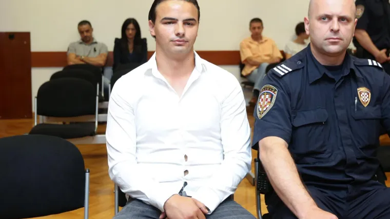 Kom&scaron;iću počelo suđenje za jo&scaron; jedan težak zločin, a već je odgođeno: 'Prijatelj mu je izbjegao sud'