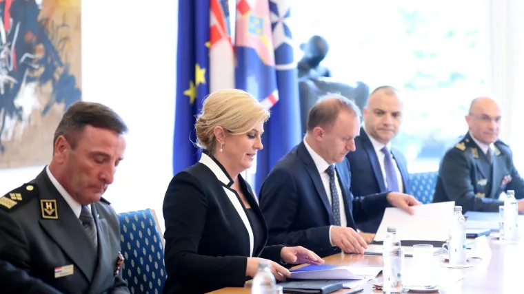 Predsjednica zabrinuta: 'Zadužili smo tajne službe da izrade posebne mjere'