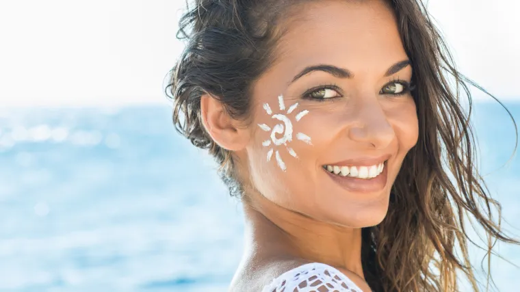 Idealna dnevna rutina za njegu kože va&scaron;eg lica i za&scaron;titu od sunca