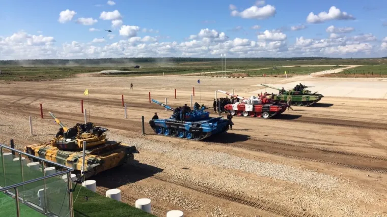 Rusija nudi novu atrakciju: međunarodno natjecanje u tenkovskom biatlonu