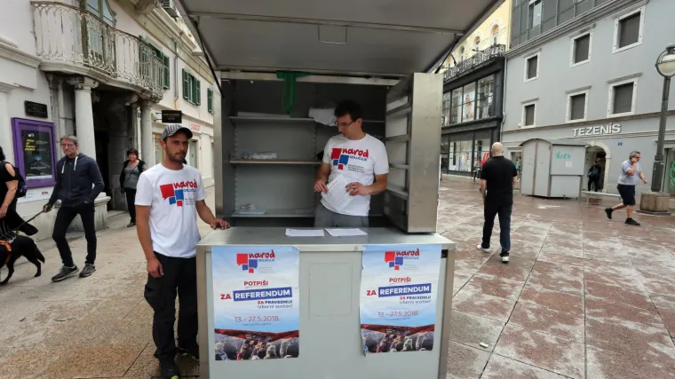 Inicijativa 'Narod odlučuje' debelo prema&scaron;ila potreban broj potpisa?